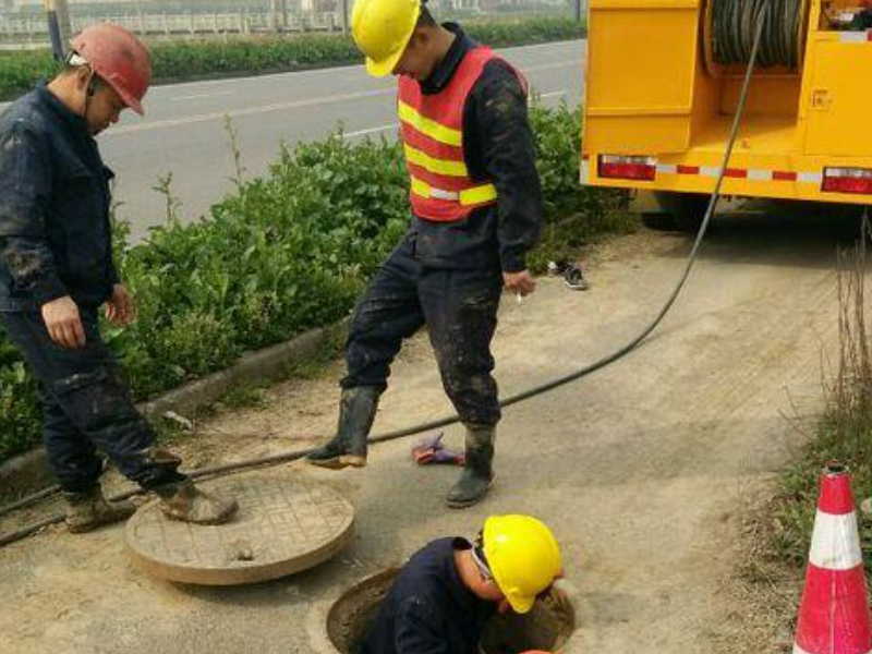 嘉兴周边专业高压清洗管道 化粪池清理 抽吸污水井